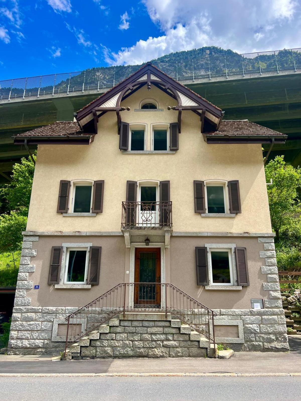 Hotel - Haus Biasca Gurtnellen Eksteriør bilde